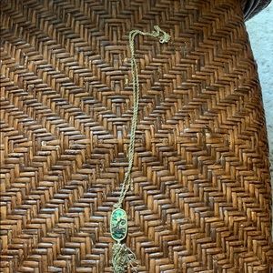 Kendra Scott necklace
